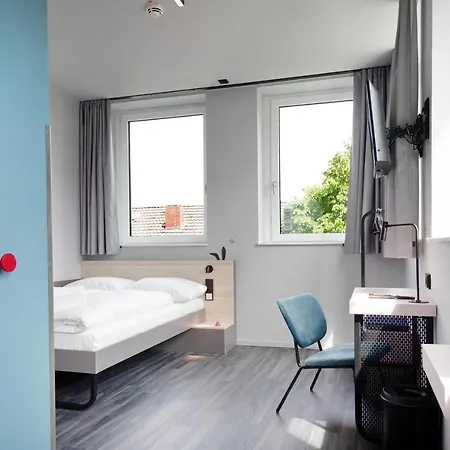 Hotel Meininger Hauptbahnhof *